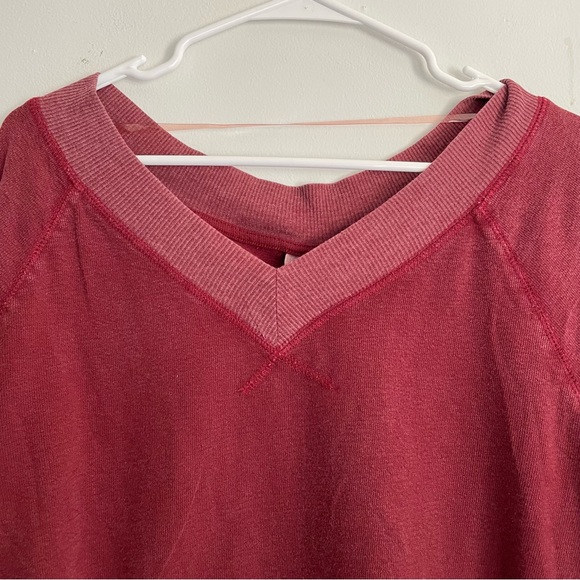 UT NWT Red V-Neck Cotton Sweater - Picture 13 of 14